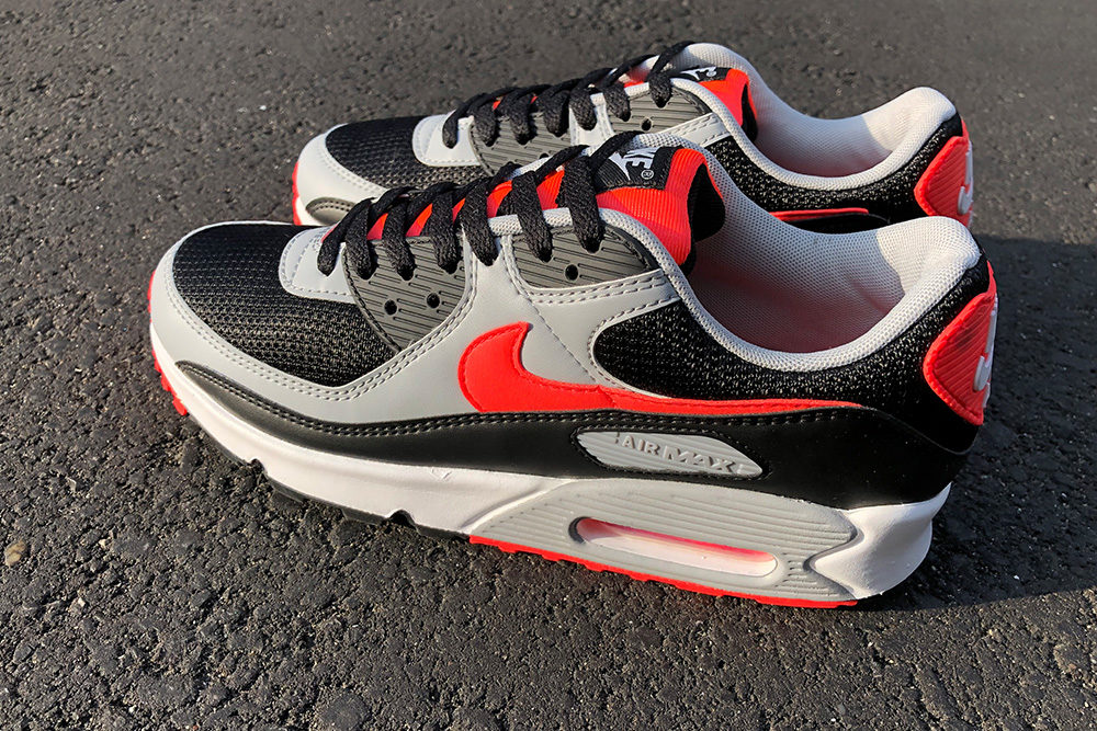 NIKE SPORTSWEAR<br>NIKE AIR MAX 90